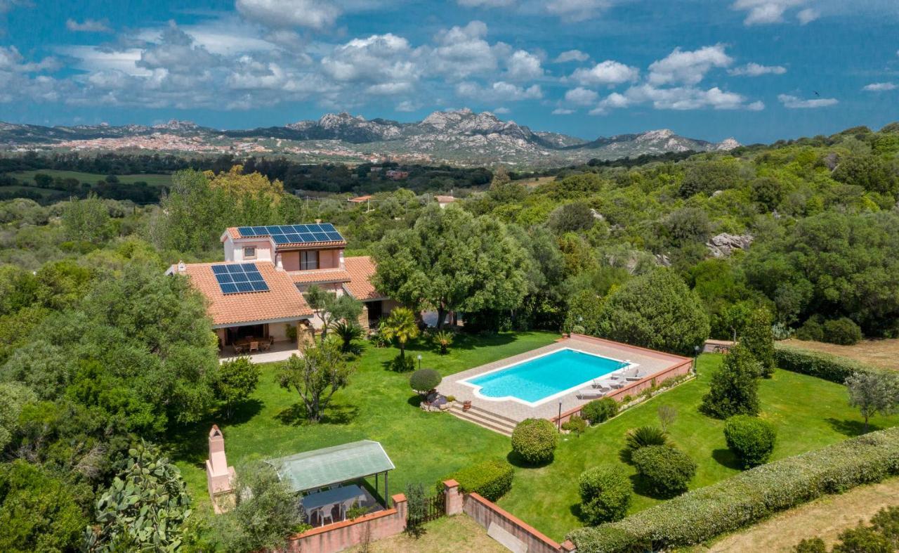 Sardinia Family Villas - Villa Adina With Private Pool In Arzachena Zewnętrze zdjęcie